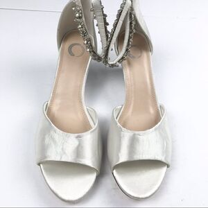 Journee Collection Connor Wedge Sandals Size 9.5